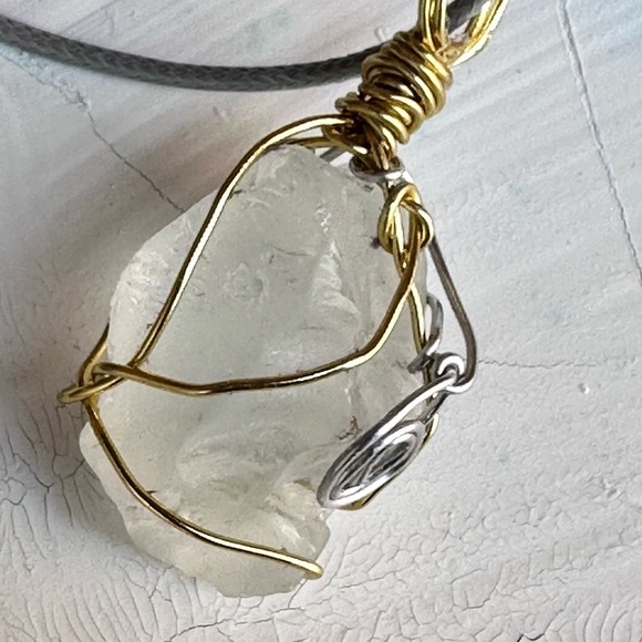 Handmade Gold and Silver Wire Wrapped Pendant Necklace Sea Glass 4215/4174 - Picture 7 of 11